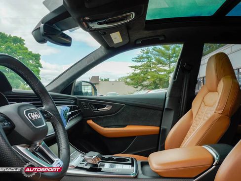 Used 2022 Audi RS Q8 w/ Carbon Optic Package AWD/4WD image 20