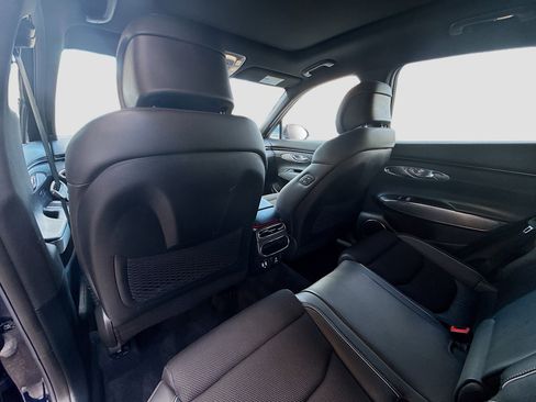 Used 2025 Genesis GV70 3.5T Sport image 22