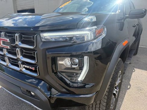 Used 2024 GMC Canyon AT4 w/ Canyon Safety Plus Package AWD/4WD image 19