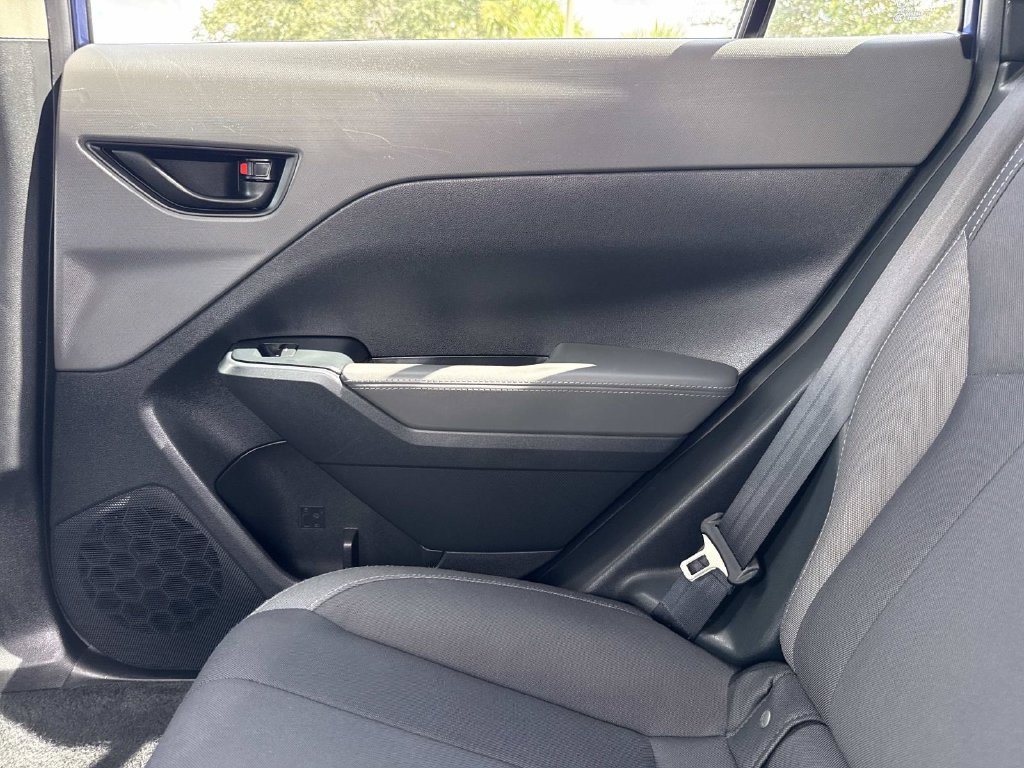 Certified 2025 Subaru Crosstrek 2.5i Premium AWD/4WD image 16