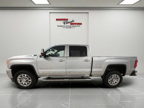 Used 2018 GMC Sierra 2500 Denali w/ Duramax Plus Package image 10