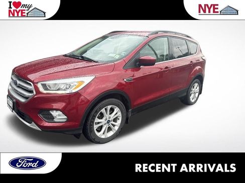 Used 2017 Ford Escape SE w/ Equipment Group 201A AWD/4WD image 1