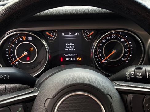 Used 2021 Jeep Wrangler Sport image 21