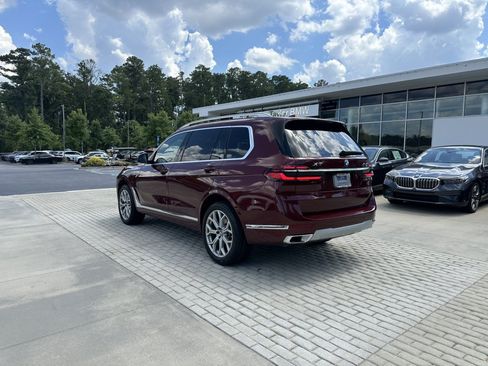 Used 2026 BMW X7 xDrive40i AWD/4WD image 3