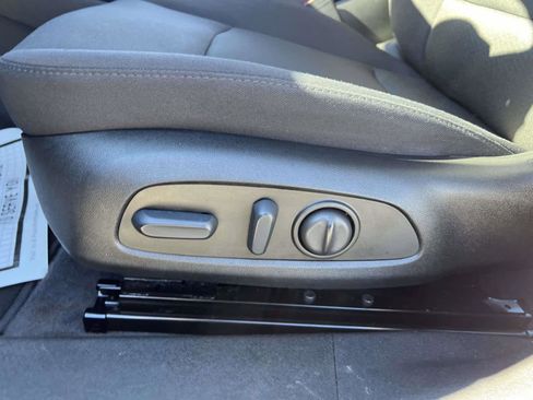 Used 2022 Chevrolet Malibu LT image 22