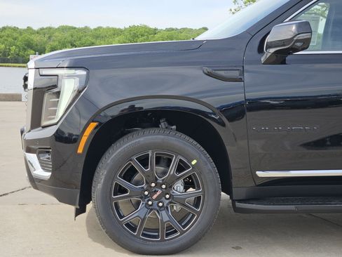 New 2026 GMC Yukon XL Elevation w/ Elevation Premium Package AWD/4WD image 6