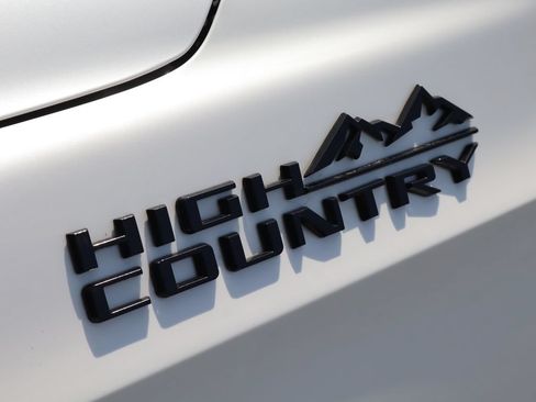 Certified 2022 Chevrolet Tahoe High Country AWD/4WD image 57