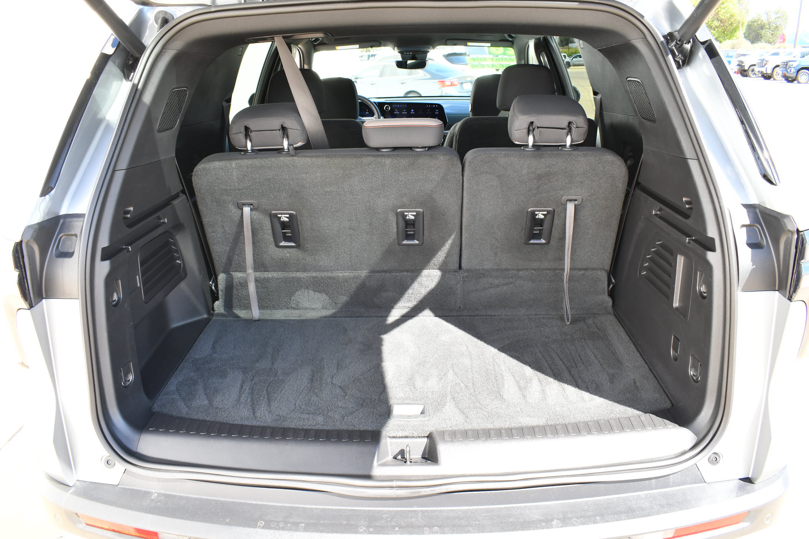 Used 2026 Chevrolet Traverse LT w/ Driver Confidence Package FWD image 19