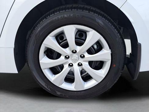 Certified 2026 Toyota Corolla LE image 5