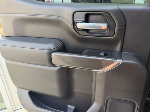 Used 2022 GMC Sierra 1500 AT4 w/ AT4 Premium Package AWD/4WD image 27