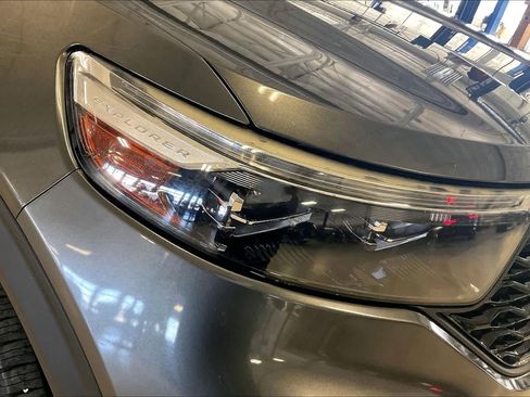 Used 2020 Ford Explorer ST w/ ST Street Pack image 25