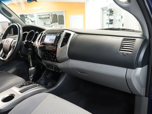 Used 2015 Toyota Tacoma 4x4 Double Cab w/ SR5 Package image 33