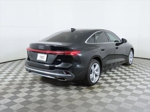 Used 2025 Audi A5 2.0T Premium image 5