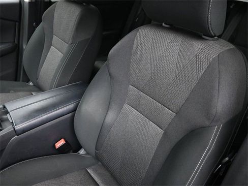 Used 2025 Nissan Rogue SV image 19