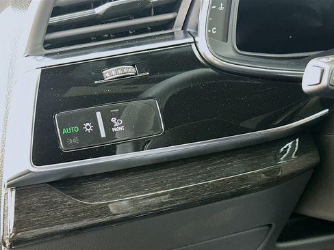 New 2026 Audi Q8 Premium Plus image 10