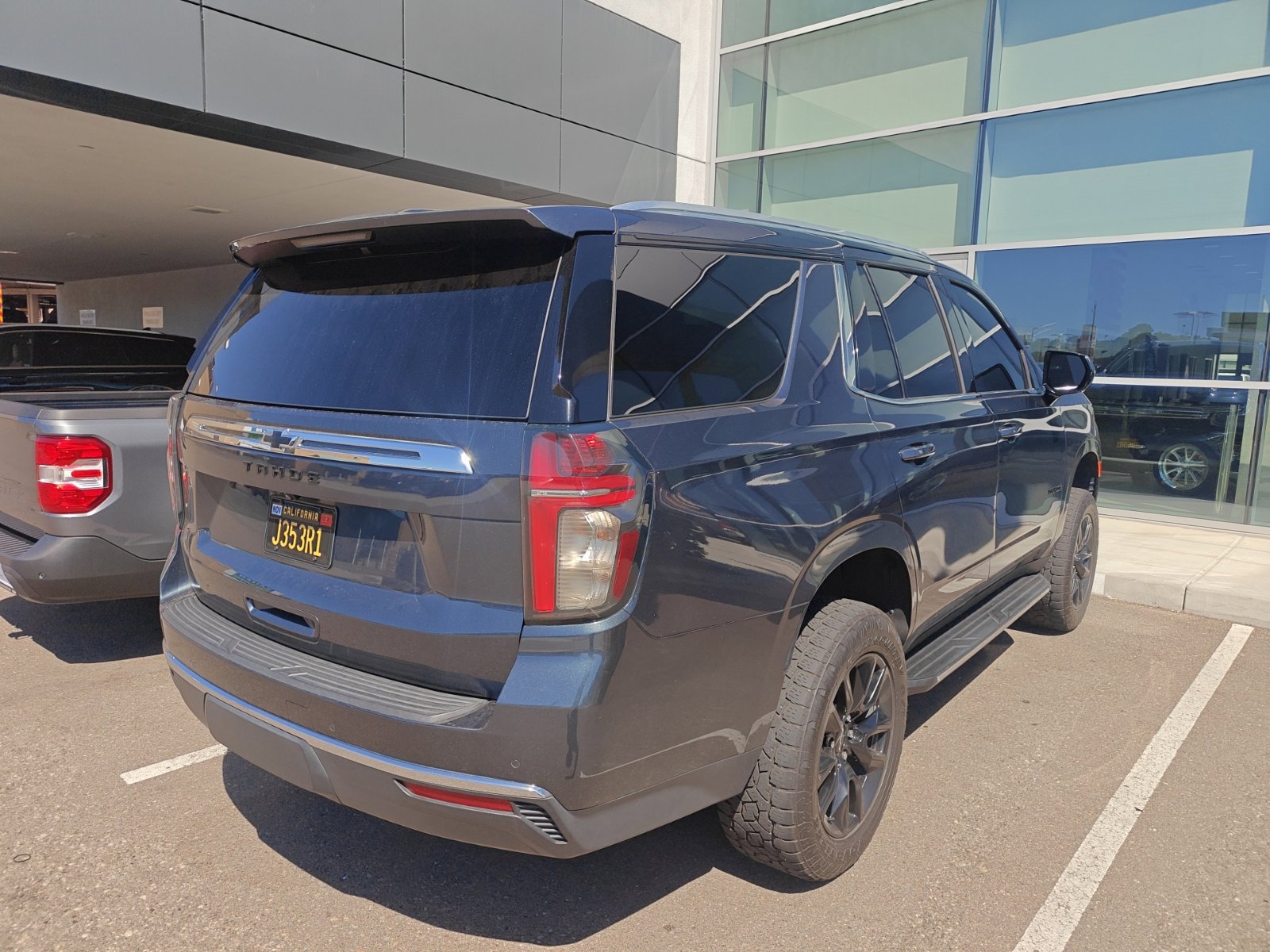 Used 2021 Chevrolet Tahoe LS AWD/4WD image 3