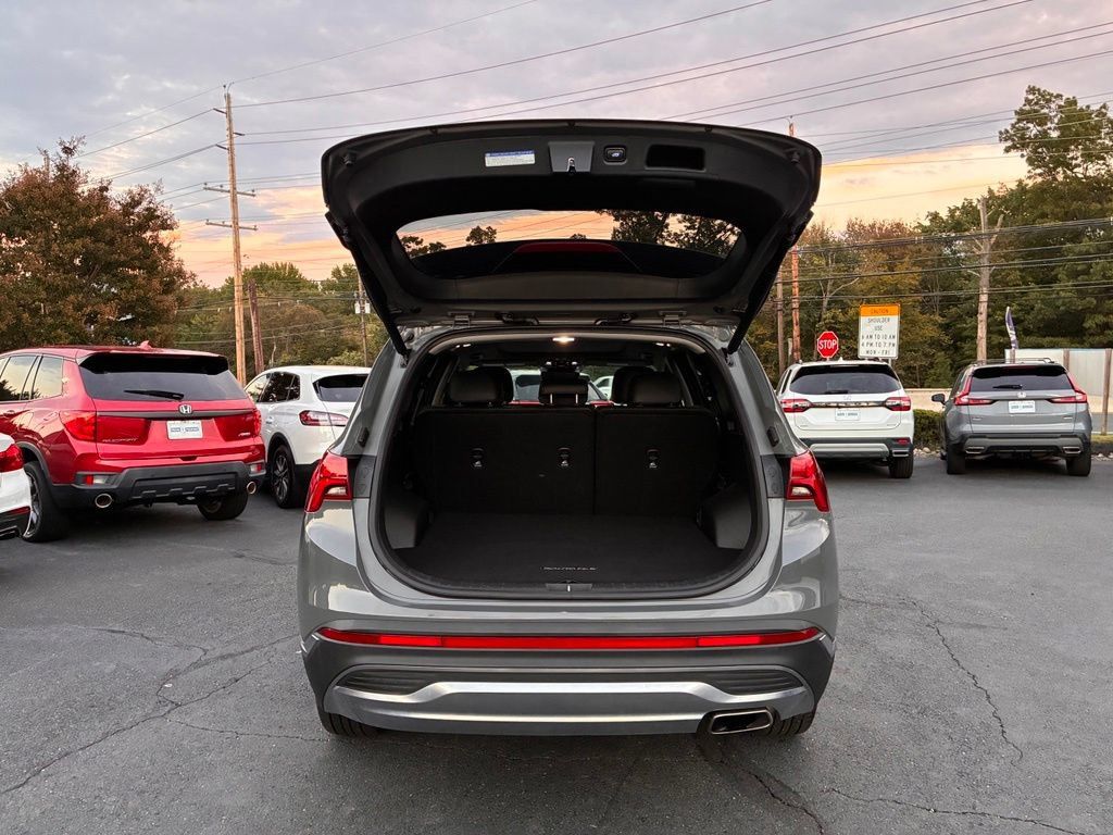 Certified 2023 Hyundai Santa Fe SEL w/ Premium Package AWD/4WD image 11