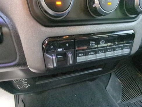 Used 2020 RAM 2500 Tradesman AWD/4WD image 17