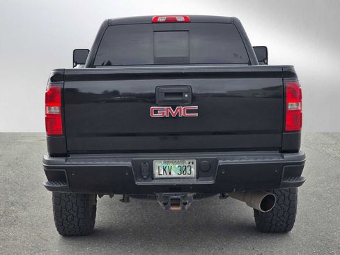 Used 2015 GMC Sierra 2500 Denali w/ Duramax Plus Package AWD/4WD image 4
