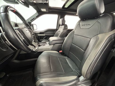 Used 2018 Ford F150 Raptor w/ Equipment Group 802A Luxury AWD/4WD image 33