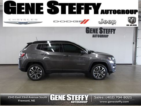 Used 2023 Jeep Compass Limited AWD/4WD image 1