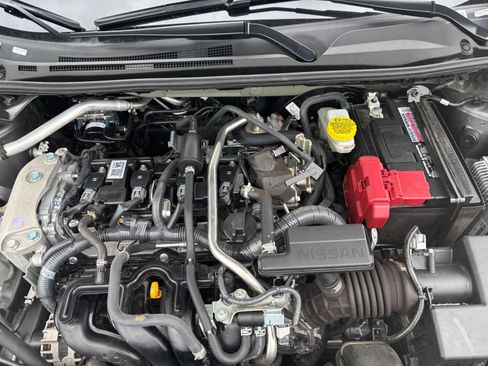 Used 2025 Nissan Sentra SV FWD image 29