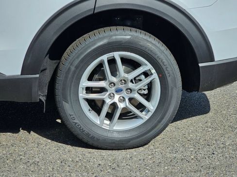 New 2026 Ford Explorer Active AWD/4WD image 9