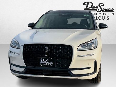 New 2026 Lincoln Corsair Grand Touring image 2