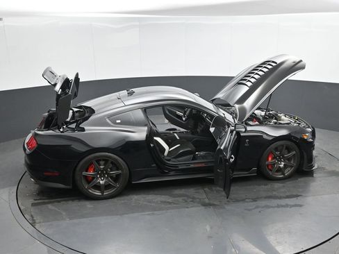 Used 2020 Ford Mustang Shelby GT500 w/ Carbon Fiber Track Pack RWD image 51
