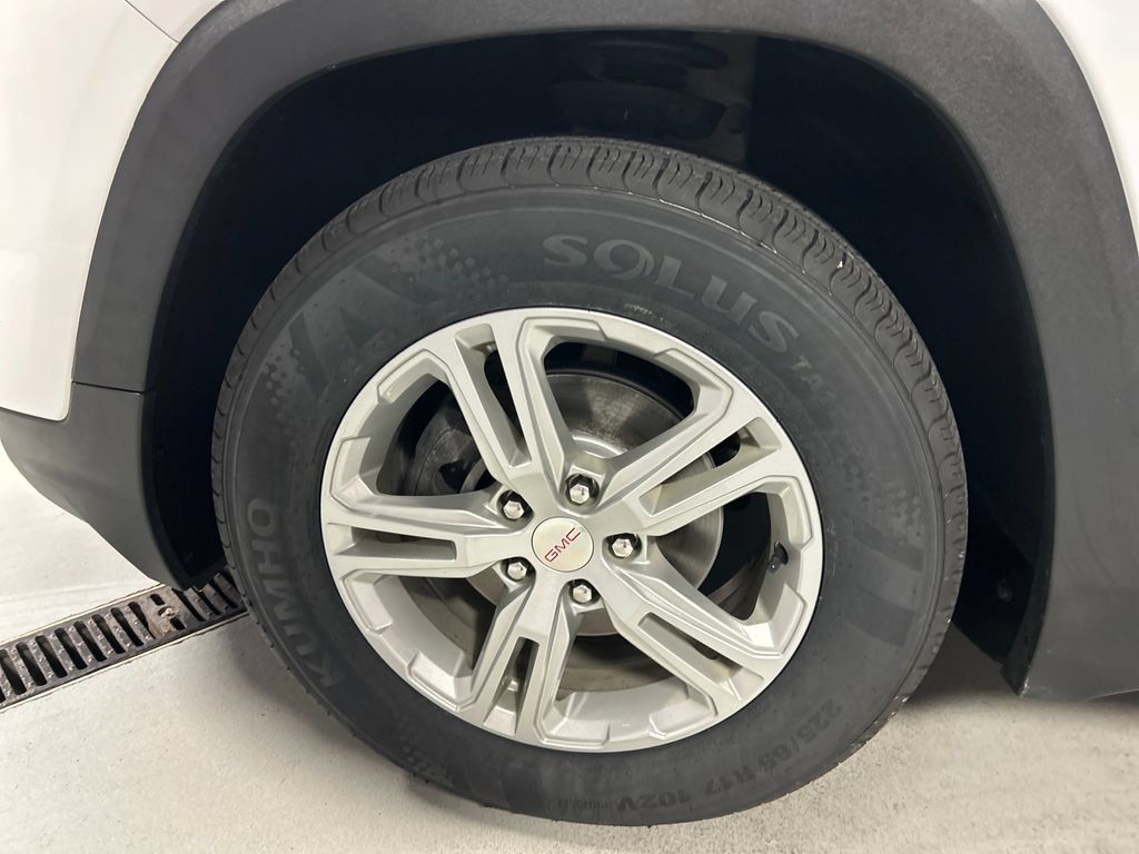 Used 2023 GMC Terrain SLE w/ Driver Convenience Package AWD/4WD image 9