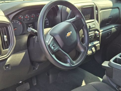 Used 2020 Chevrolet Silverado 1500 Custom w/ Custom Value Package RWD image 22