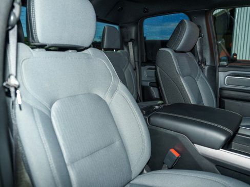 Used 2021 RAM 1500 Big Horn AWD/4WD image 25