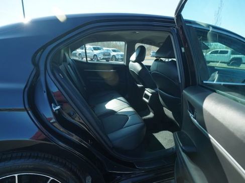 Used 2024 Toyota Camry SE image 21