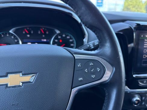 Used 2021 Chevrolet Traverse LT w/ LT Premium Package image 33