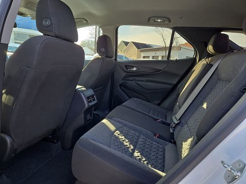 Used 2023 Chevrolet Equinox LT image 16
