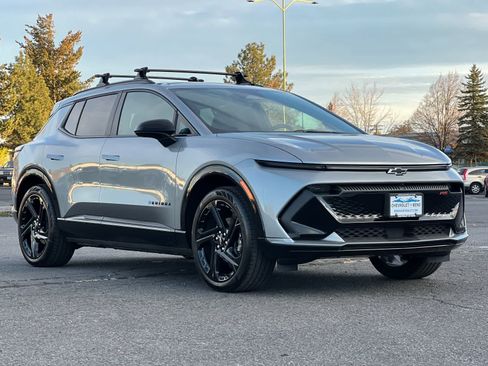 New 2025 Chevrolet Equinox EV RS w/ Convenience Package II image 9