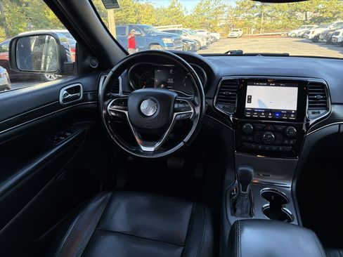 Used 2020 Jeep Grand Cherokee Limited image 23