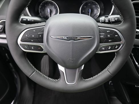 New 2026 Chrysler Voyager LX image 23