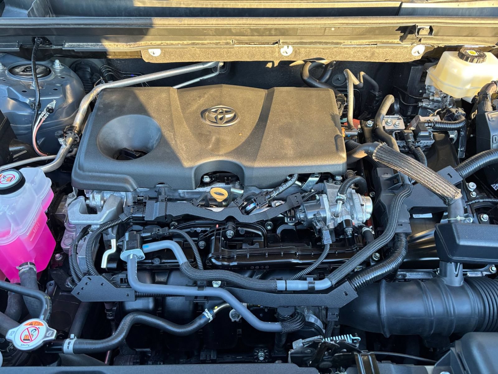 Used 2026 Toyota RAV4 LE AWD/4WD image 28