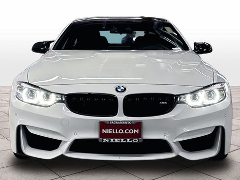 Used 2018 BMW M4 Coupe RWD image 3