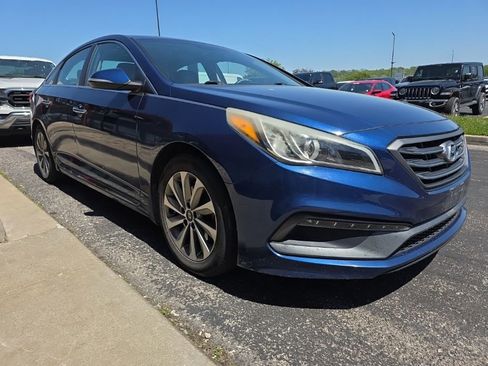 Used 2017 Hyundai Sonata Sport w/ Value Edition Package 02 image 3