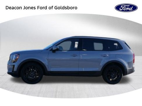 Used 2022 Kia Telluride SX w/ Nightfall Edition Package image 6