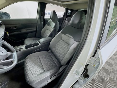 New 2026 Nissan Kicks SV image 18