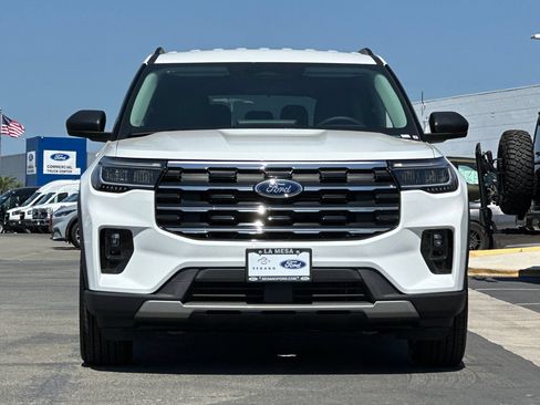 New 2026 Ford Explorer Active w/ Active Comfort Package AWD/4WD image 8