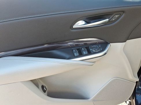 Certified 2022 Cadillac XT4 Luxury image 13