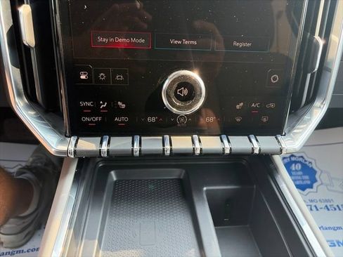 New 2026 GMC Acadia Elevation w/ Elevation Premium Package AWD/4WD image 23
