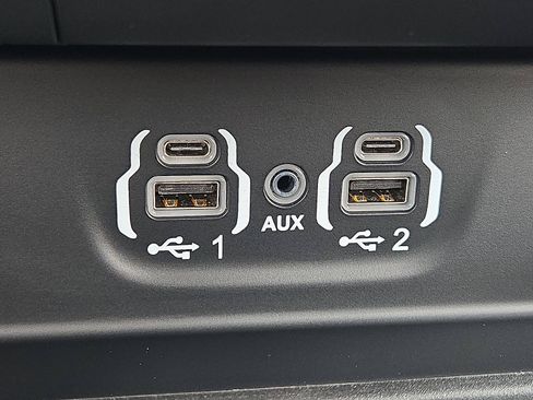 Used 2024 RAM 2500 Laramie image 20