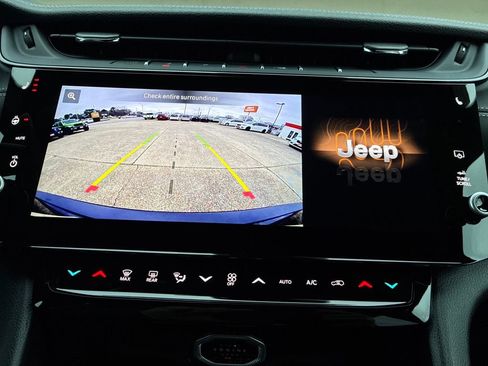 New 2026 Jeep Grand Cherokee Altitude AWD/4WD image 21