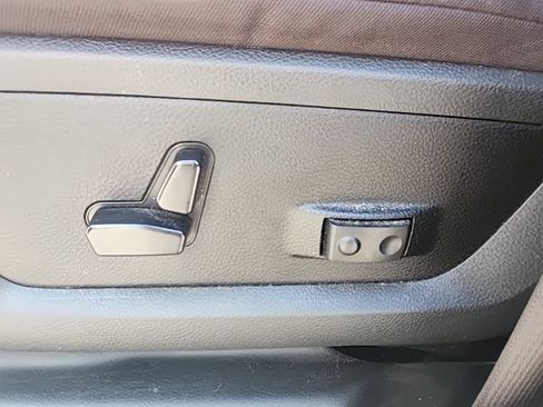 Certified 2024 RAM 3500 Big Horn image 33