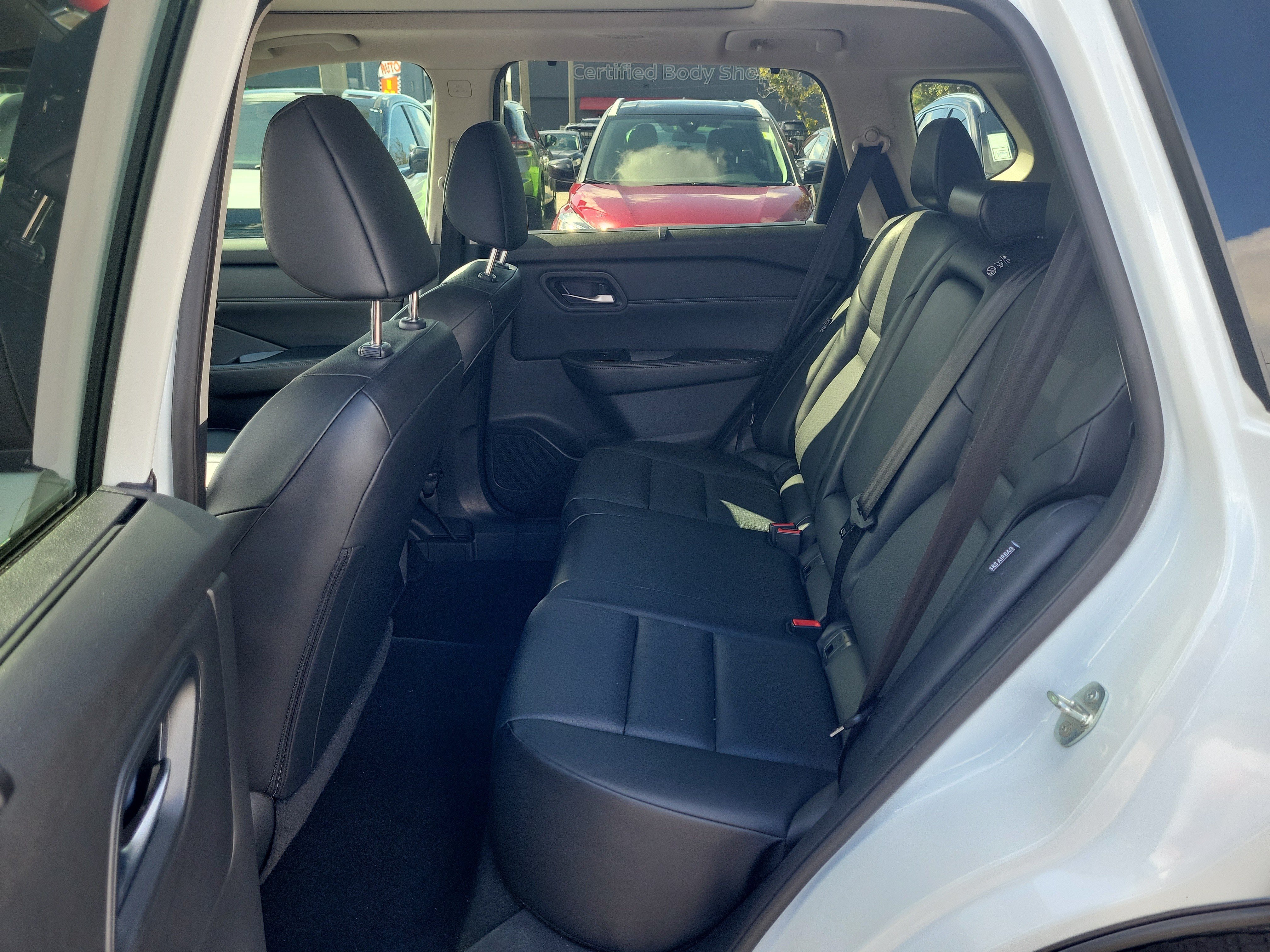 Certified 2024 Nissan Rogue SV w/ SV Premium Package FWD image 15